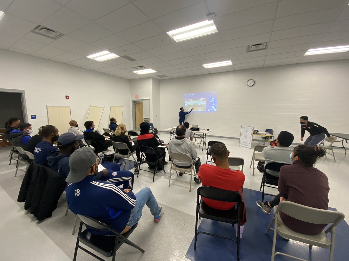 Growing the game of futsal in the DMV with Felipe from <a href="/Cruzeiro/">Cruzeiro 🦊</a> running a certificate course as part of the ASA Futsal Cup weekend. Leaders from 8+ clubs joining together to learn and share ideas. Futsal is becoming a big part of the sporting culture in our region!! 💪