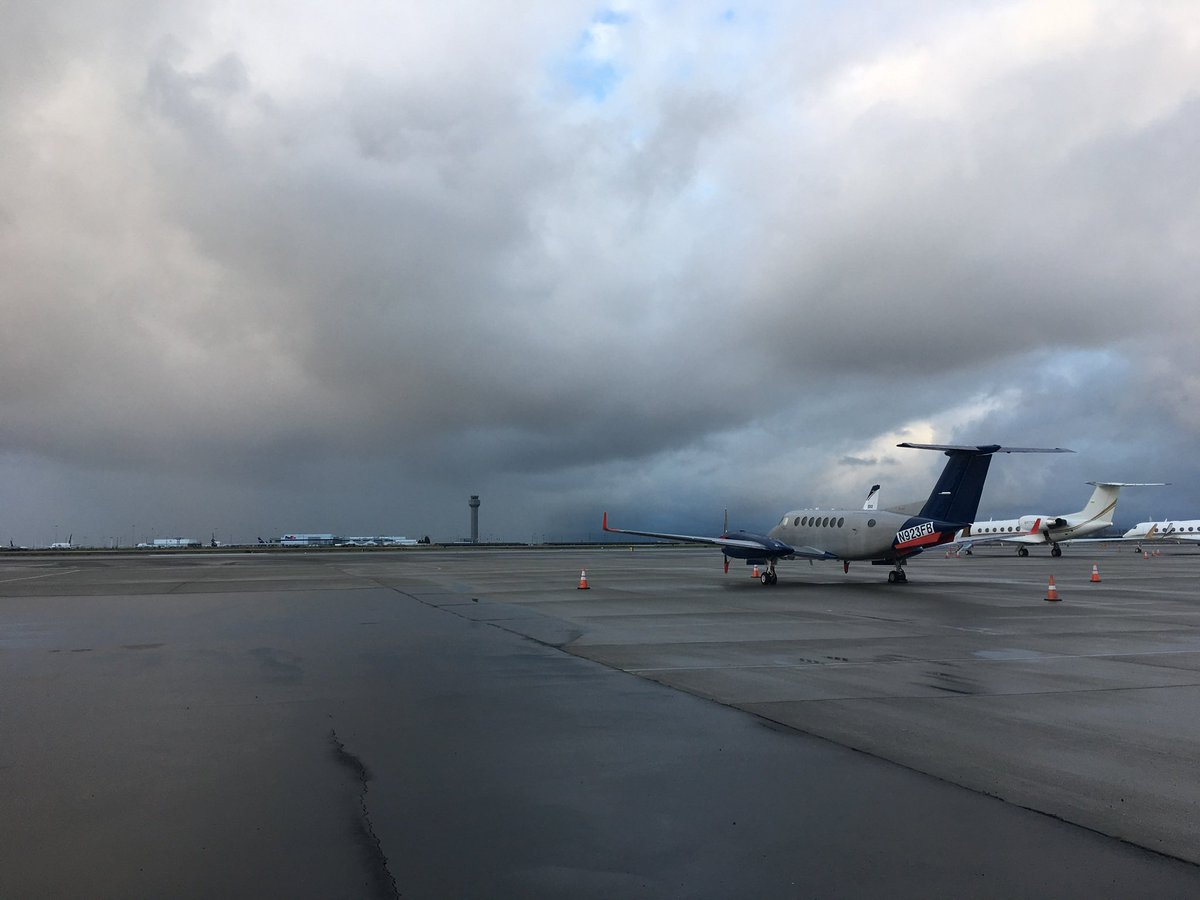 GoteamK9's tweet photo. Servicing the Bay Area And the Los Angeles Area 24/7
#SFO #Oak #SJC #BayArea #lax #VNY #HHR #SNA #BUR #SMO #ONT #LGB #FUL #LosAngeles  #odordetection #K9 #PrivateJet #aviation #detectiondogs #passengersaftey #workingdog https://t.co/YNDBg6zyqy