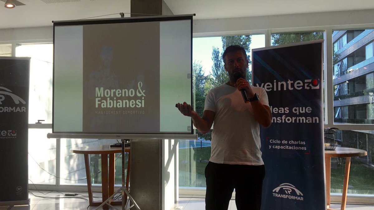 _charlycardozo's tweet photo. En el cierre de año de la fundación @TransformarR , proyecto que encabeza @Renataghilotti de la mano de @Nacho_Rainero. Felicitaciones @MorenoFabianesi , Celeste Chiara,  @KarinaMegna @pvacchino por una excelente charla. Gran trabajo para generar cambios reales en los rosarinos👏 https://t.co/UJd57kX2Gj