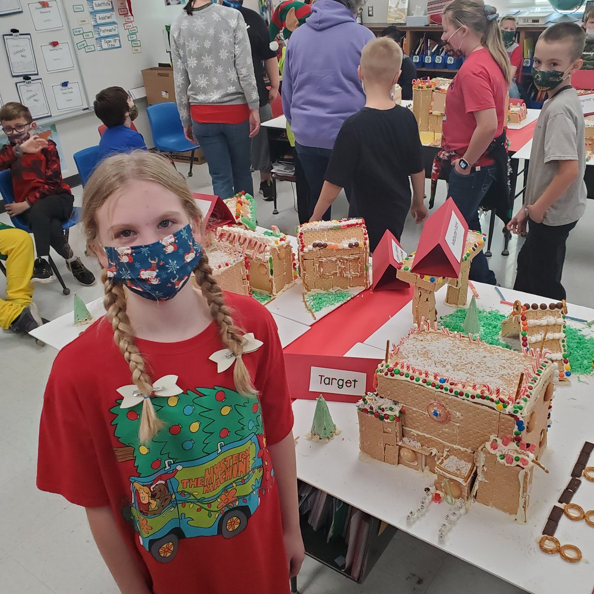 KasySwickard's tweet photo. Made target for her gingerbread prodject.  @Target https://t.co/YzUblAstHG