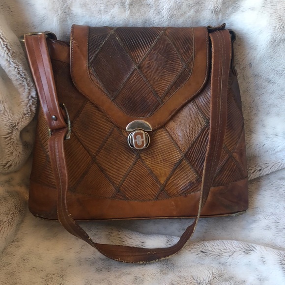 JessicaGSchoon's tweet photo. So good I had to share! Check out all the items I'm loving on @Poshmarkapp #poshmark #fashion #style #shopmycloset #forever21 #justinboots: https://t.co/KojjtiWSMj https://t.co/gXbizqQHXw
