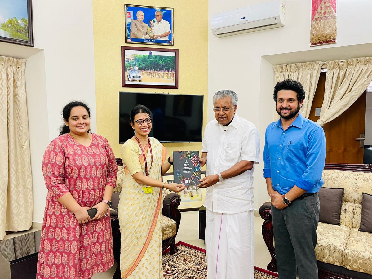 NITIAayog's tweet photo. #Kerala retains the forerunner 🥇position in the #MultidimensionalPovertyIndex & #SDGIndiaIndex by effectively localising #SDGs through the robust #LocalSelfGovernments.
@SanyuktaSam1 participated in #SDGWorkshop, briefed Chief Secy and @CMOKerala on the #MPI and #SDGIndiaIndex. https://t.co/EcsZbD2f2R