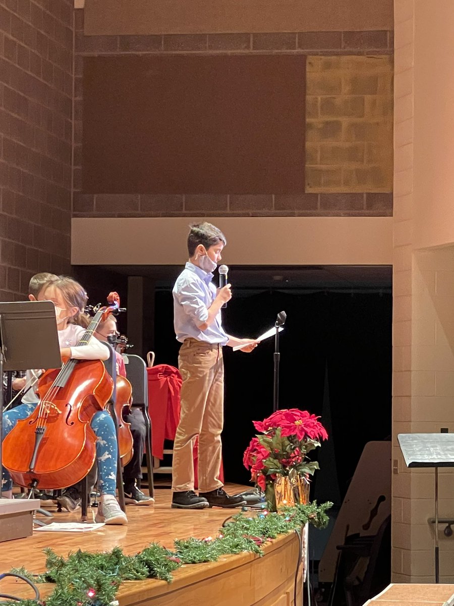 A beautiful night for an elementary winter concert! Thanks to our dedicated teachers for their work to inspire our students and their passion for the music arts! 🎼 🎶 #palisd <a href="/palisdPATCH/">DVHolmes Palisades SD</a> <a href="/palisdTN/">Tinicum Elementary School</a>