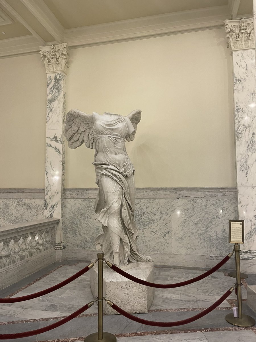ihavebrewster's tweet photo. found this statue irl 😭 https://t.co/hmr48YSBby