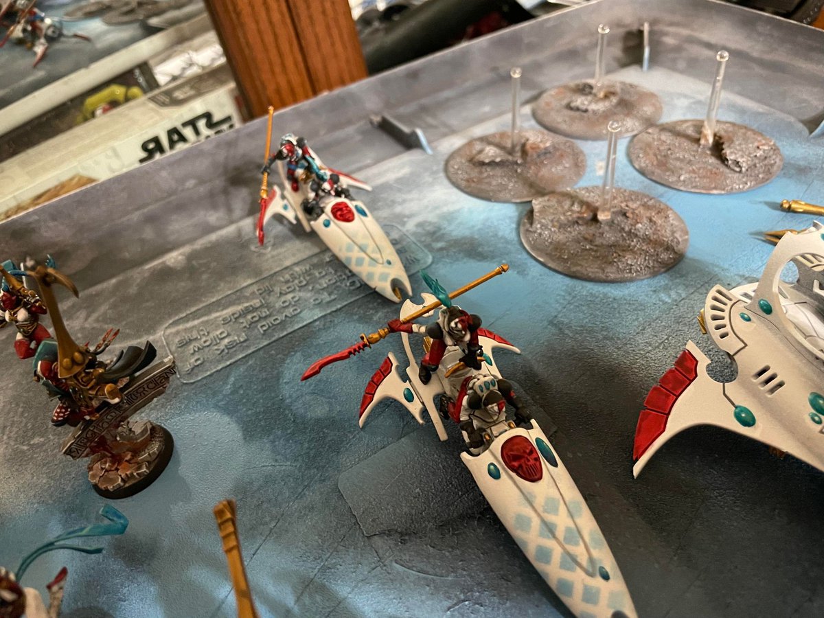 bluetable's tweet photo. Harlequins WIP. https://t.co/CY5wxluVMr