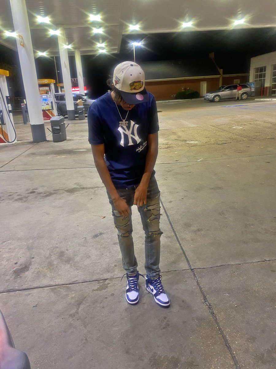 slimjmi's tweet photo. Been nun but a problem since a child now I’m making my moma proud https://t.co/2scVKoHcQw