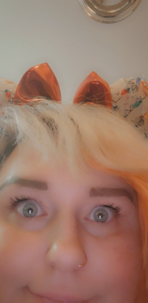 Kaoticleigh's tweet photo. WE ARE ALMOST TO 200. COME SHOW THE LOVE. #Intothefog #dbd #nancymain #survivormain #LIVE #twitchaffiliate #smallstreamer https://t.co/hwO2UxRkHy
