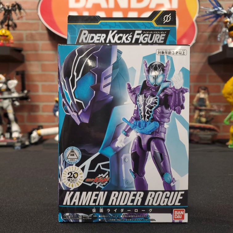 TeamRiderUS's tweet image. 🐊🟣Kamen Rider Rogue is today's prize for our #12DaysOfKamenRider #giveaway! To enter:

🎁Like &amp;amp; RT
🎁Tag a friend
🎁Tell us what your favorite rider kick is (ex: Fourze drill kick, W double kick, etc.) 

Check back tomorrow for another chance to win. Good luck!