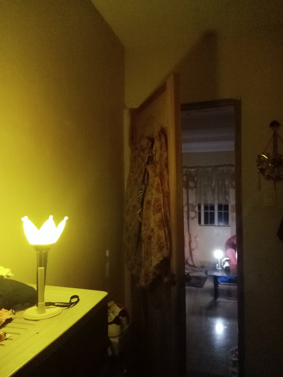 RaeTHEToy's tweet photo. Lightsticks to the rescue during province-wide blackout when typhoon odette hit bohol last Thursday night 😭 Bangbong and Eribong �� #OdettePH #RescueBohol https://t.co/dUkFWaLWrw