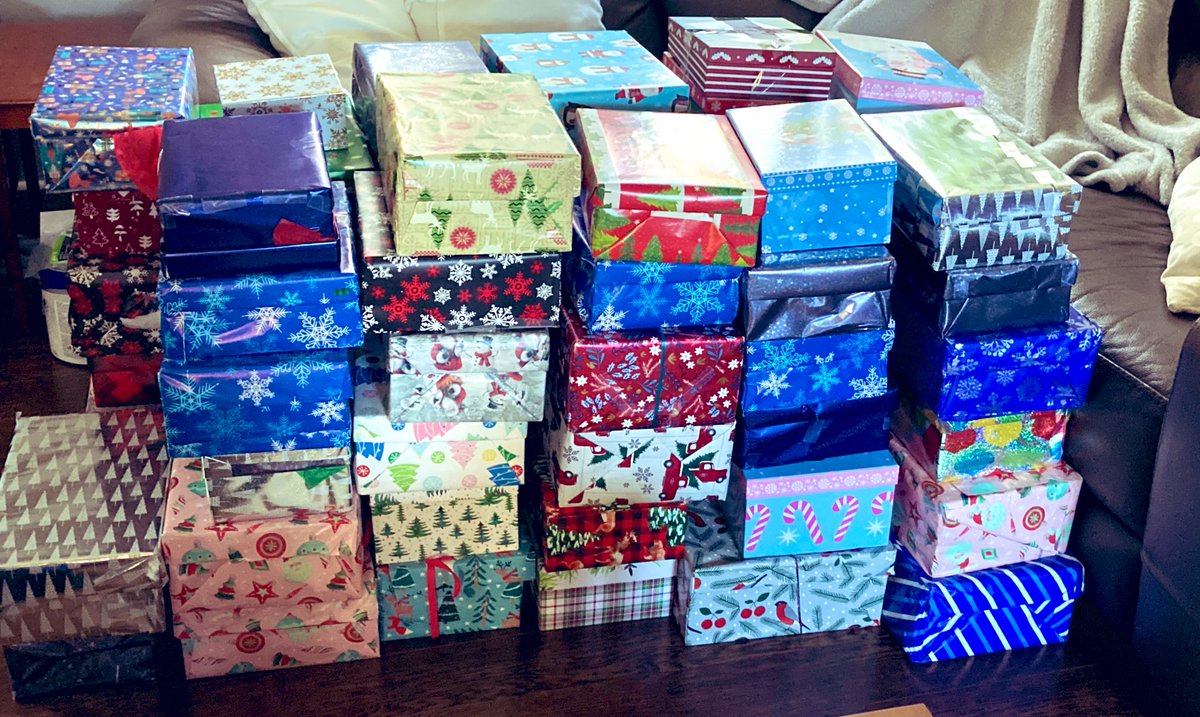HamOntShoeboxProject tweet media