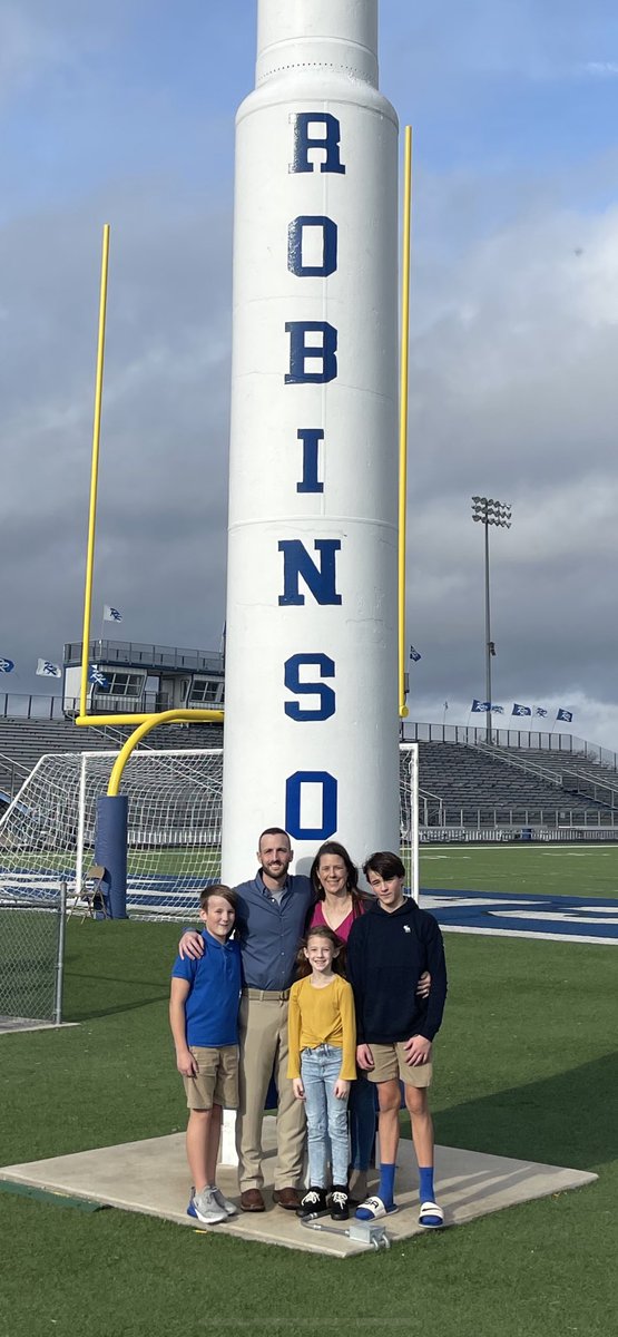 Coach365USA's tweet photo. Excited about the addition of the @coachludlow family. Welcome to the Rocket family. We look forward to an official introduction after the Christmas break. Have a great holiday @robinsonisd 🚀 https://t.co/0bLPNltDAi