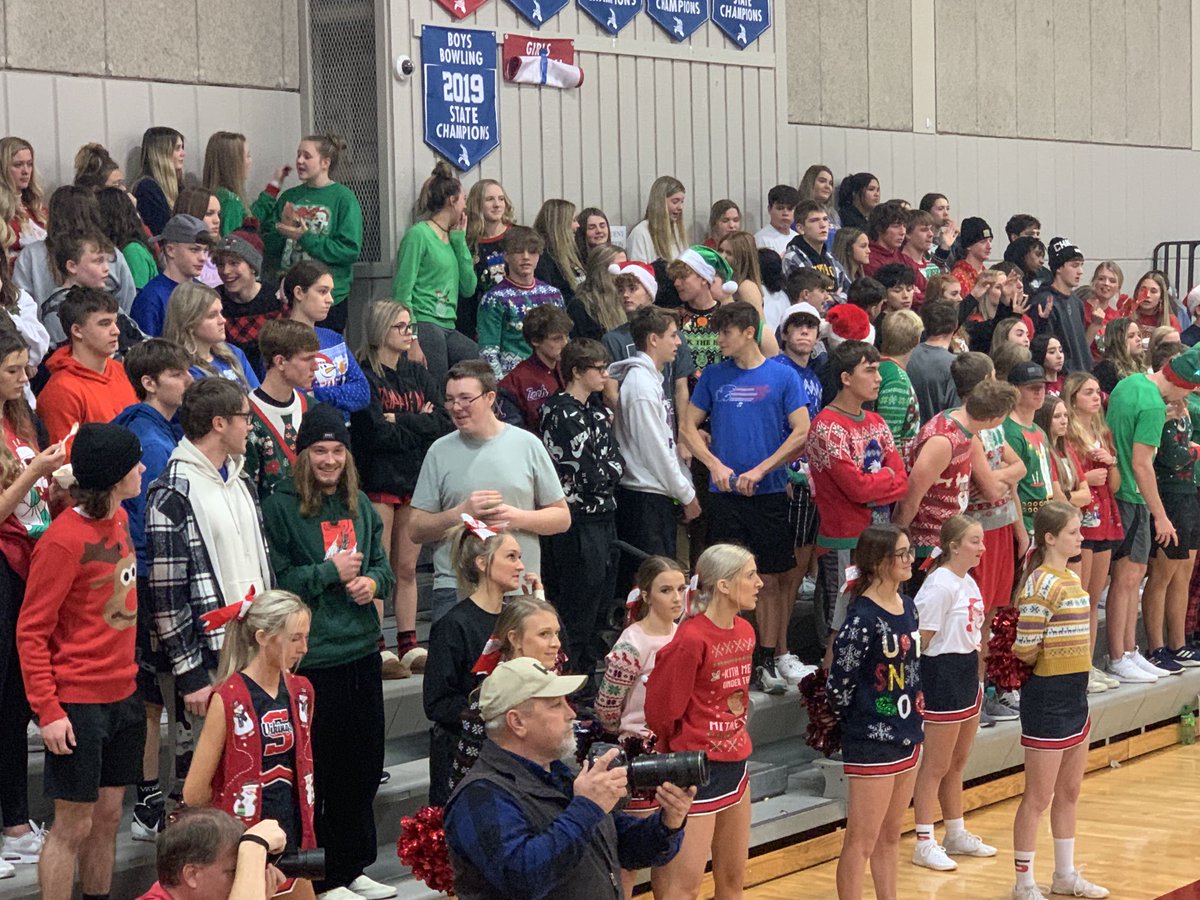 Tonight’s student section ⁦<a href="/SeamanSchools/">Seaman USD 345</a>⁩ looks like a holiday card. From our family to yours, Merry Christmas!