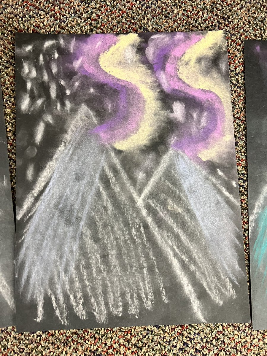 Wow! We had so much fun counting down to winter break!
7: Christmas tree craft!
6: reindeer hand craft!
5: winter BINGO!
4: Glitter ornaments!
3: snowflake exercise!
2: artist day!
And ended our week with a movie and donuts 🥰