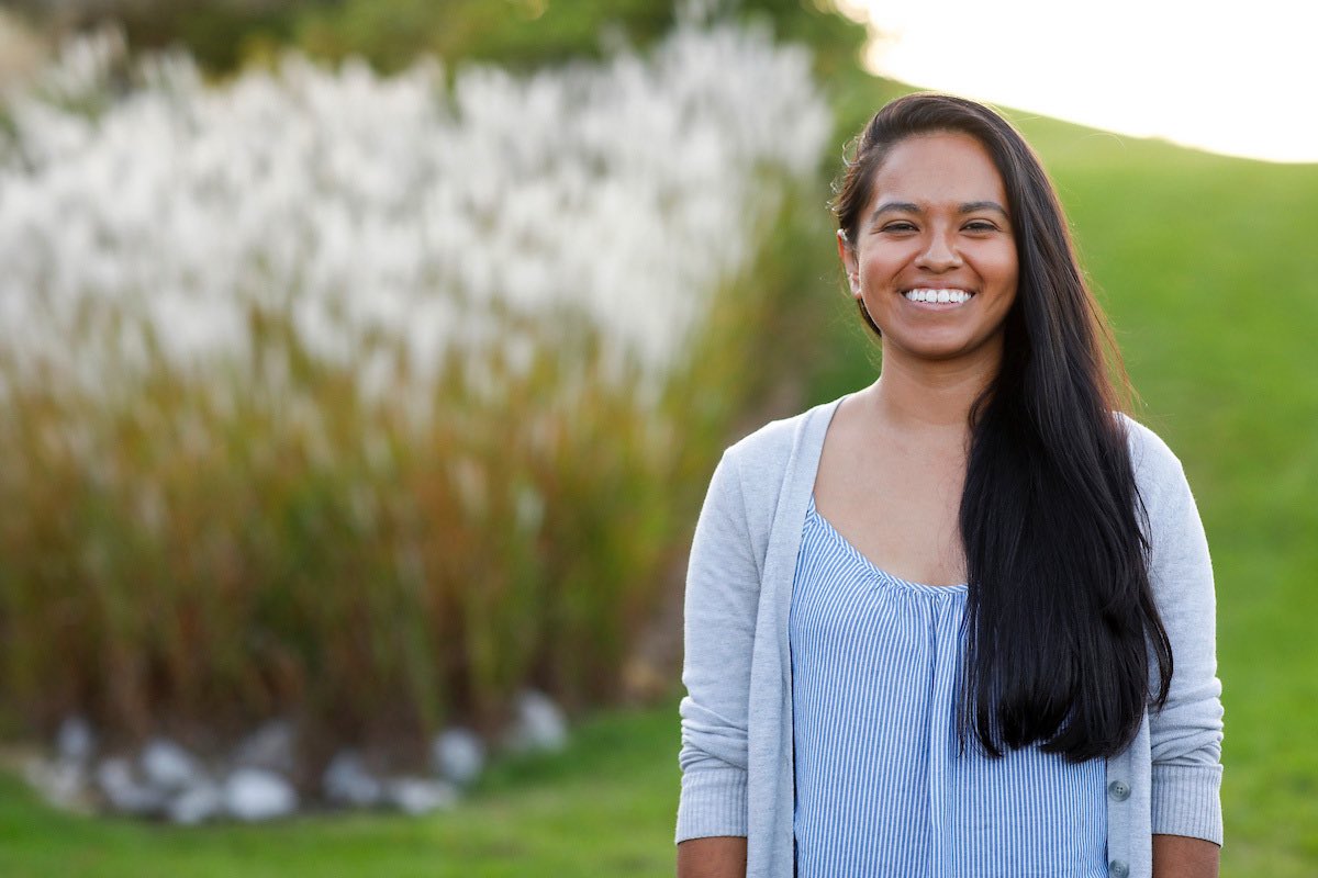 GeorgiaTech's tweet photo. Minda Monteagudo is the first Ph.D. to graduate of Georgia Tech’s ocean sciences and engineering program. She analyzed the chemistry of fossil shells in ocean sediment to reconstruct ocean temperatures across earth’s geological history. #WeCanDoThat | https://t.co/XyOC6U1ne0 https://t.co/sqYHNG5wW8