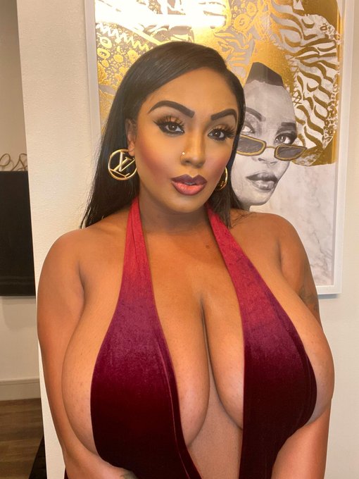 Wanna be my Secret Santa ? 🥰🎅🎁 https://t.co/NW85viVuT5 #happyholidays #christmas #friday #dallas #texas<a href="/tag/texas"class="tags"><span>#texas</span></a><a href="/tag/friday"class="tags"><span>#friday</span></a><a href="/tag/dallas"class="tags"><span>#dallas</span></a><a href="/tag/christmas"class="tags"><span>#christmas</span></a><a href="/tag/happyholid"class="tags"><span>#happyholid</span></a>