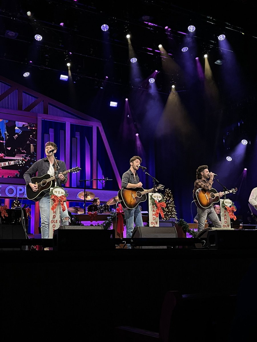 Grand Ole Opry tweet media