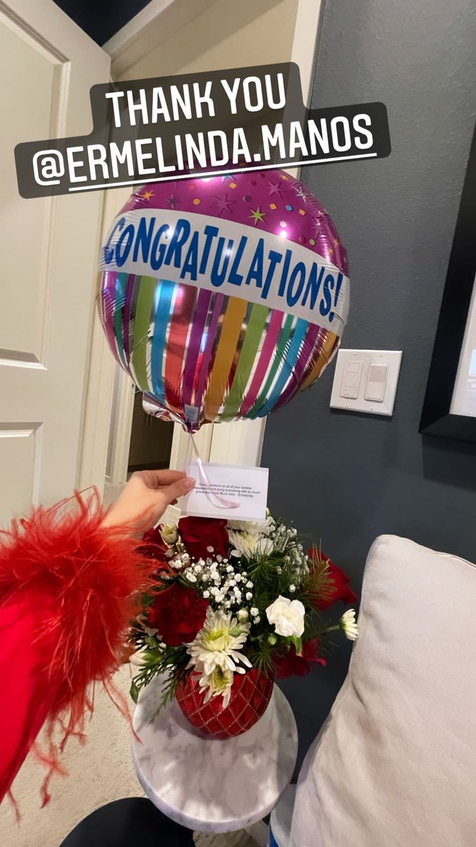 📷 | Últimas atualizações de <a href="/EmeraudeToubia/">Emeraude Toubia</a> via Instagram story (emeraude)