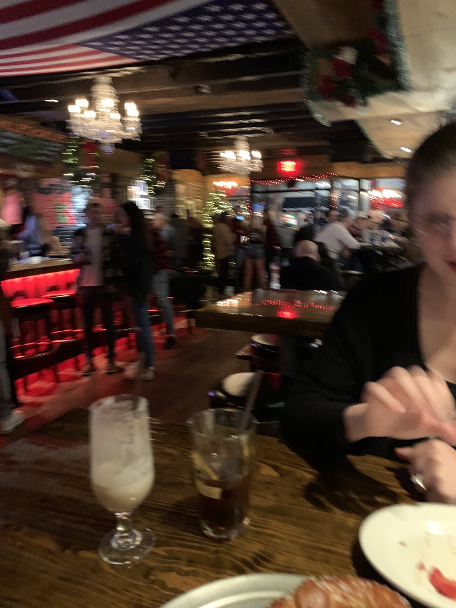 RealCrazyNick's tweet photo. Live from Daisy’s Nashville Lounge in Patchogue Nu https://t.co/Fo9sf8E3zC