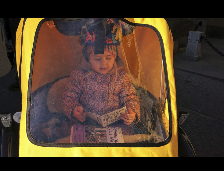SpokesLothian's tweet photo. "The kids and my grown-up passengers love to ride in my bike, as much as I enjoy riding it!"

🙂Lovely to help another Spokes household get a #cargobike, thanks to a kind #philanthropist!

🙋‍♀️Currently household grants ended: more philanthropists needed!

->https://t.co/oVkHHxu1Tm https://t.co/8LpximtMUA