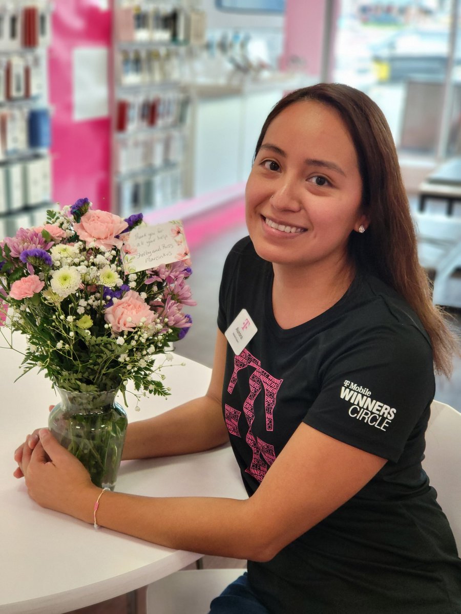 MarkPsince83's tweet image. We love our customers, and our customers love us! Great work Aurora! #Customerobsessed #MidwestMagic #INOHVate #IndyWestWorld #theabsolutewest