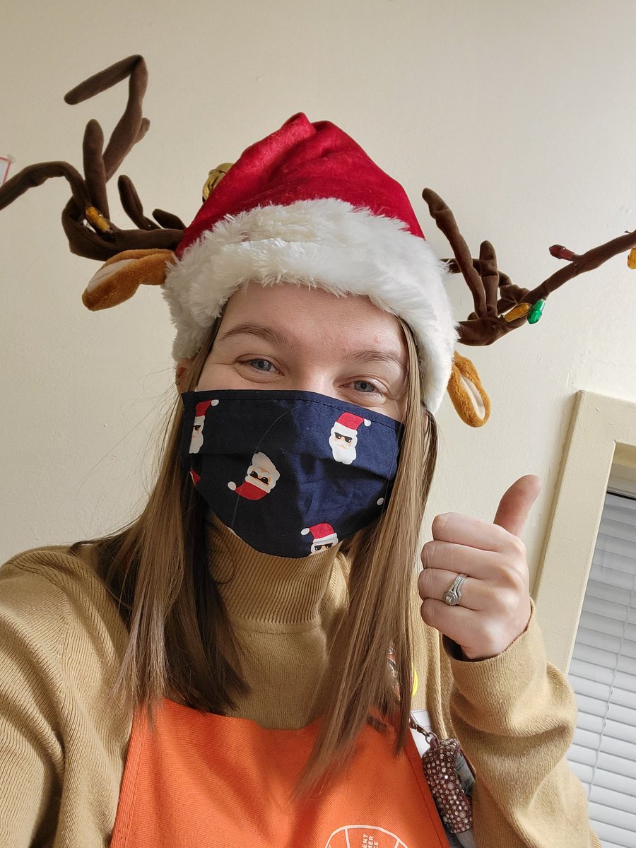 ThdEmily's tweet photo. Celebrating holiday hat day at 0459!
@Anggale @MiguelTHD @DHRM_mjackson #HD0459 #D287 https://t.co/1SLlphsduP
