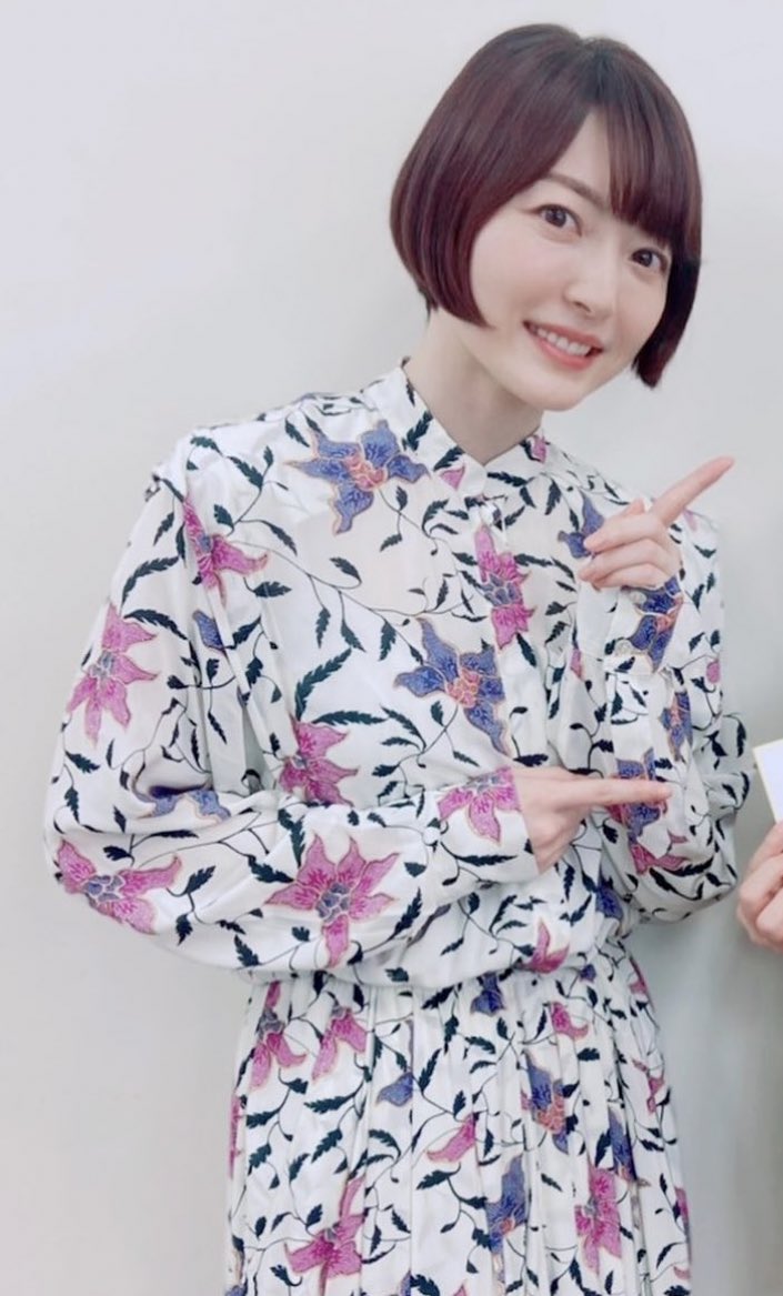 hanazawaft_'s tweet photo. Isabel Marant Etoile

レーヨンフラワープリントワンピース

#花澤香菜 https://t.co/QVEja0zx7s