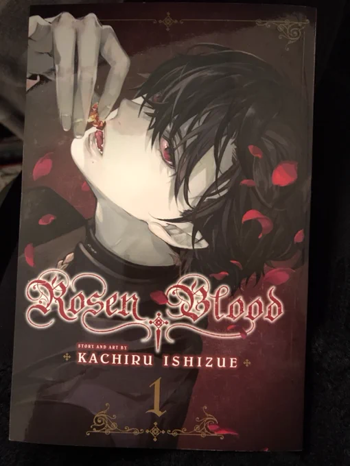 英語版 #RosenBlood ①巻頂きました日本語版より一回り大きいですRosen Blood, Vol. 1 (1)   Kachiru Ishizue  
