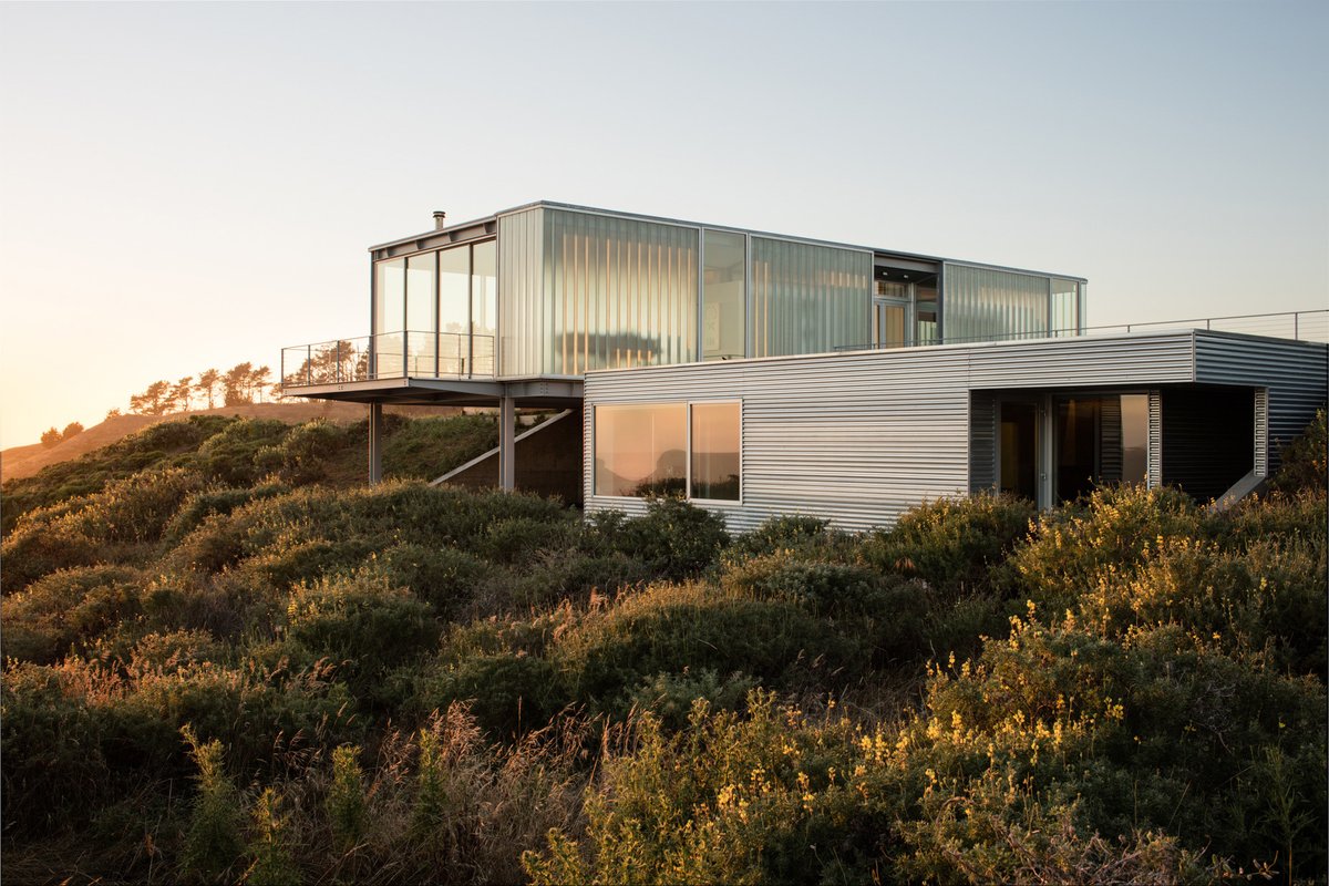 sciarc's tweet photo. #SCIArcAlumni Projects Honored with 2021 @AIALosAngeles Design and Next LA Awards: AIALA Design and #NextLA Awards recognized the importance of sustainability.
Read more here:
https://t.co/U1cvErbh1z https://t.co/PLVpb2RHrs