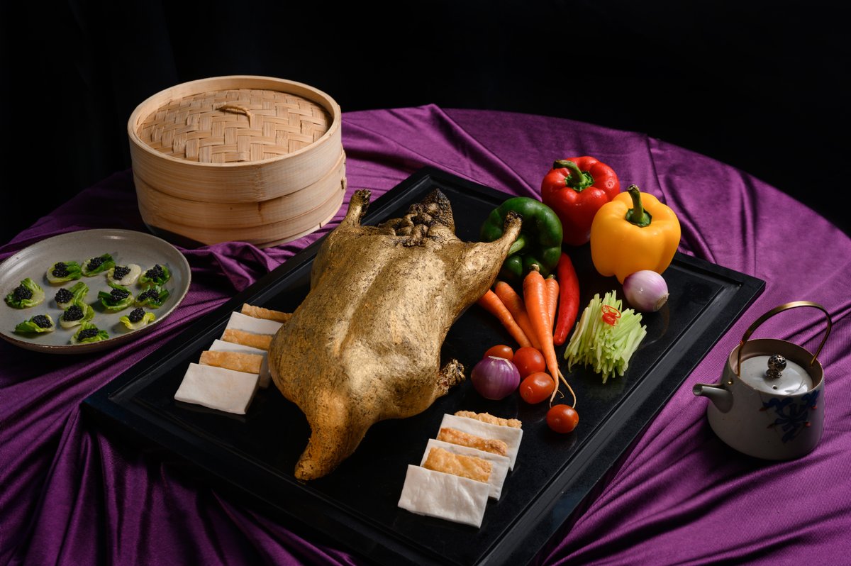 Enjoy elevated Cantonese dishes made by our Executive Chef Weng.

#WKualaLumpur #WKL #MarriottBonvoy #WHotels #MalaysiaTrulyAsia #CutiCutiMalaysia
#TourismMalaysia #KualaLumpurCity #DiscoverKL #WokHei #YEN