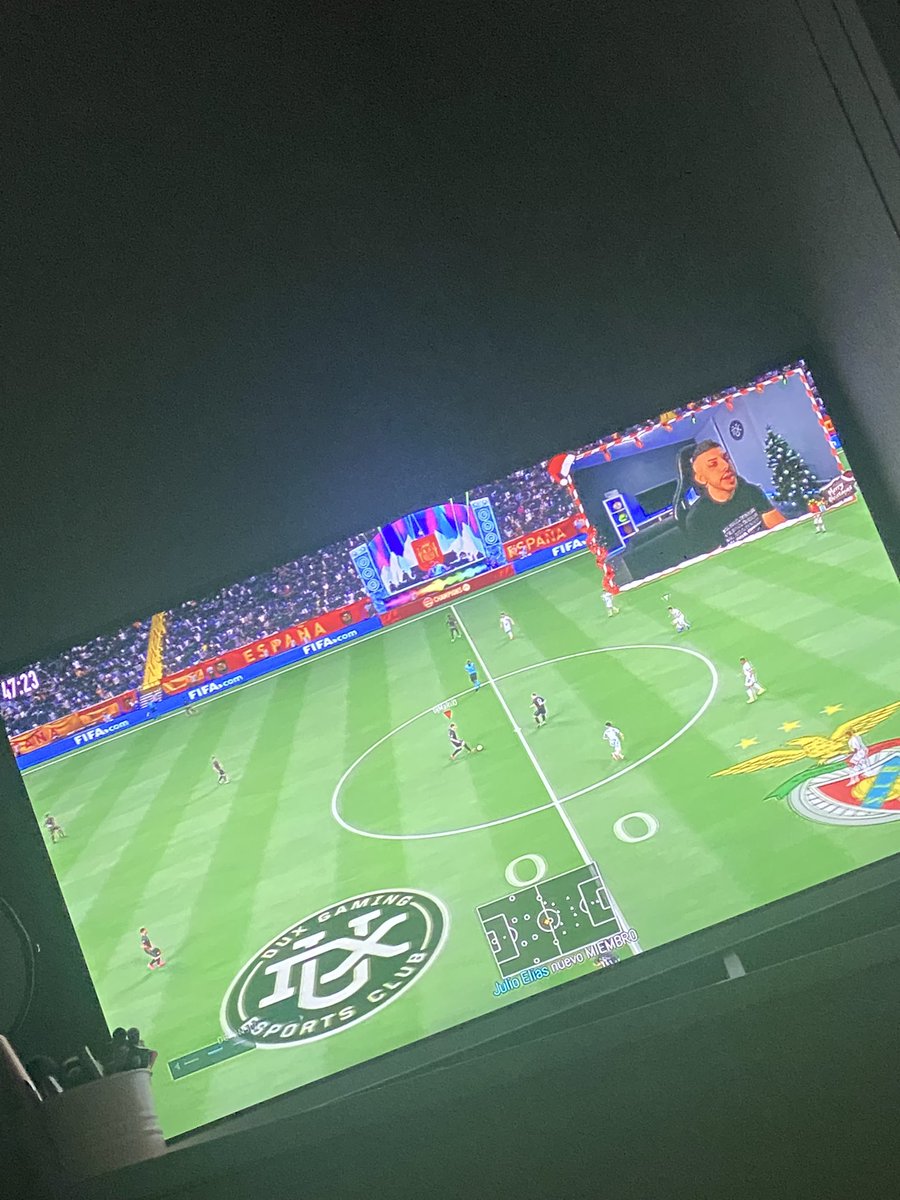 A dormir con el directo de <a href="/DjMaRiiO/">DjMaRiiO</a> yiyiyiyiiiyiyiiiiyii