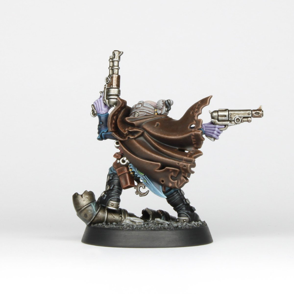 fullofpaint2's tweet photo. Another quick model I painted recently! Such a awesome model! #kelermorph #genestealercults #eavymetal #WarhammerCommunity #warhammer #40k https://t.co/423EzYP5mv