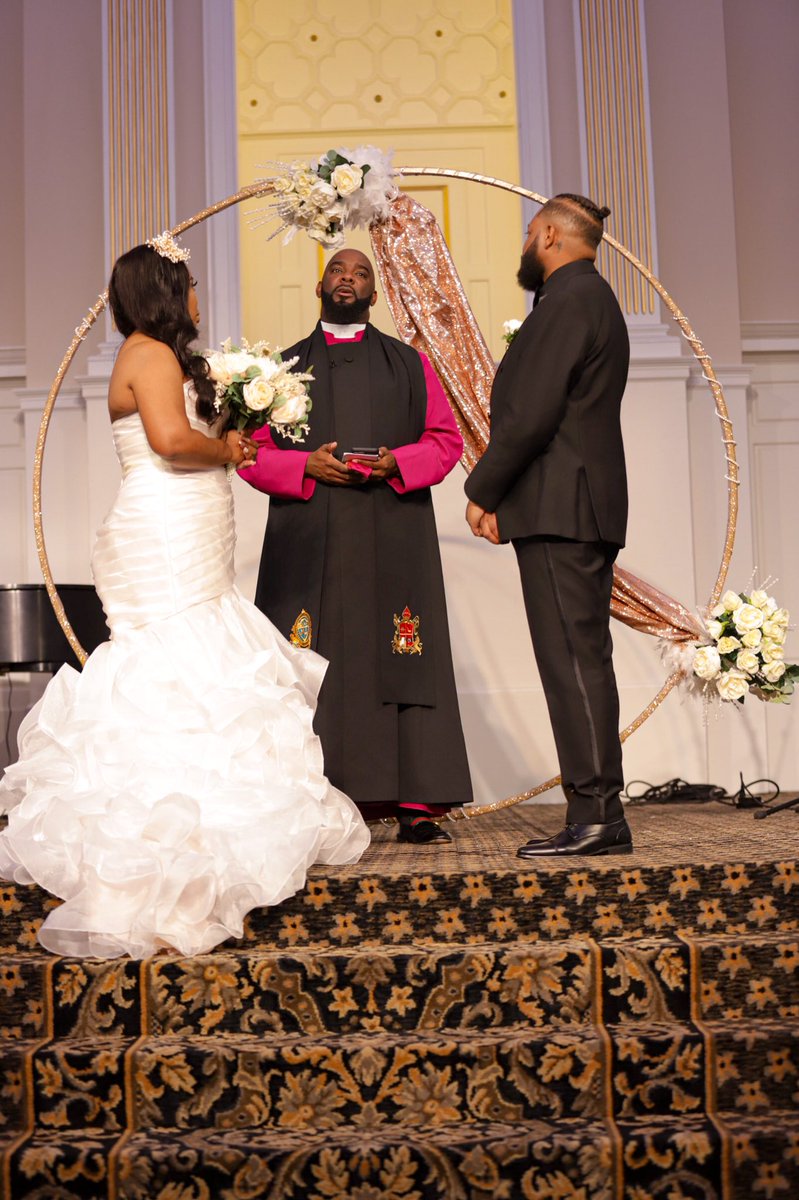 TyraeB's tweet photo. My best friend got married @Jeffroville #Bestman https://t.co/Ou2kHoGif9