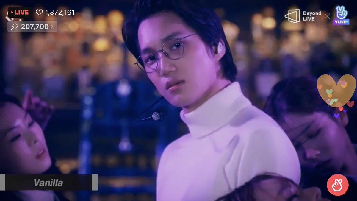 My weakness - EXO wearing glasses!
@weareoneEXO #EXO #KAI1stConcert #KAI #KAI_Peaches