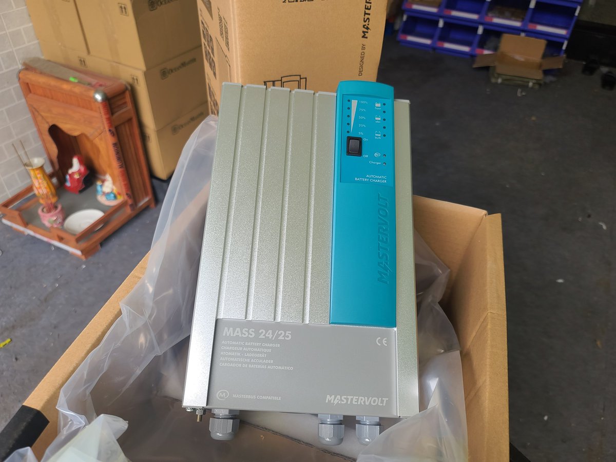 boatshopvn's tweet image. Sạc ắc quy tự động Mastervolt 24/25-2
#mastervolt #boatshop