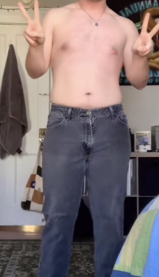 univspo's tweet photo. if i don’t look like this by june i might actually commit https://t.co/sDjafIf6N9