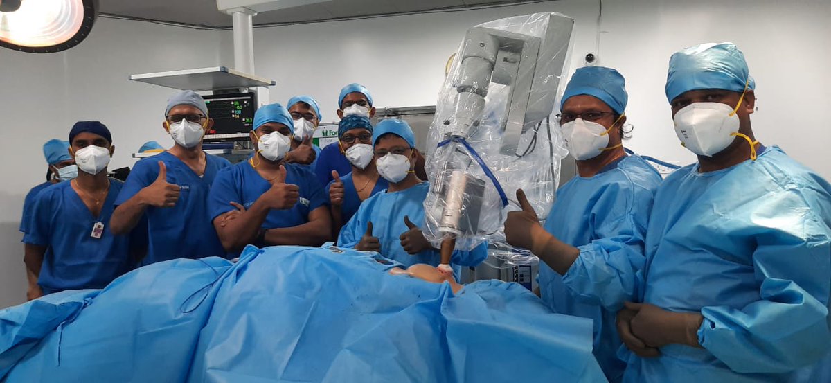 sandeepnayakp's tweet photo. Started Intraoperative radiation therapy (IORT) using Intrabeam® yesterday at Fortis Cancer Institute, Bangalore. We are fortunate to have the only installation of this technology in India.  #IORT #breastcancer #macsclinic #samrohana #drsandeepnayak #bangalore #INTRABEAM https://t.co/124WCcjRPi