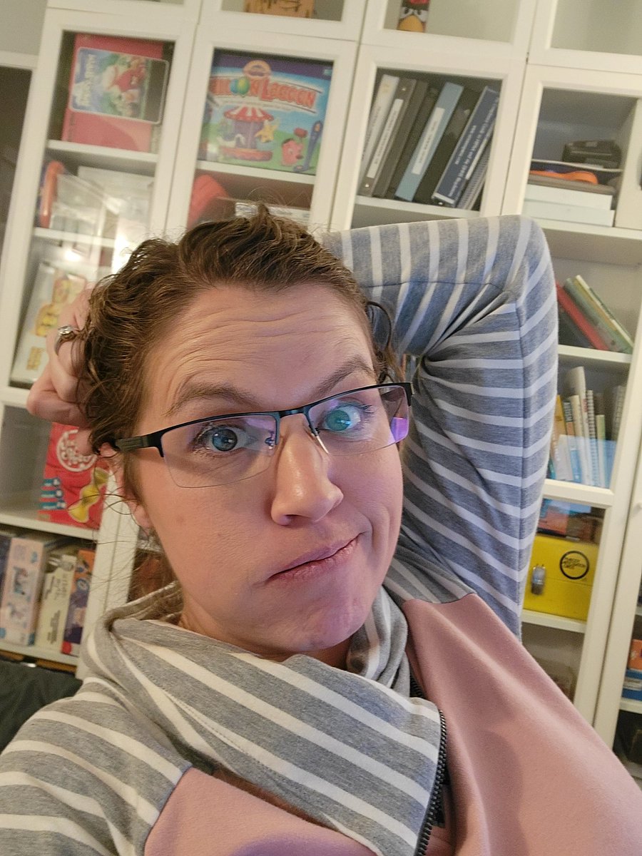 SpeechyKeenSLP's tweet photo. Folks - this is the face of an international #telepractice #slpeeps who just wrapped up 2021! 🎉 Onto Christmas ❤️ #speechies #bizslp #slts #iamtired #timezoneprobs https://t.co/ip6275gzsa