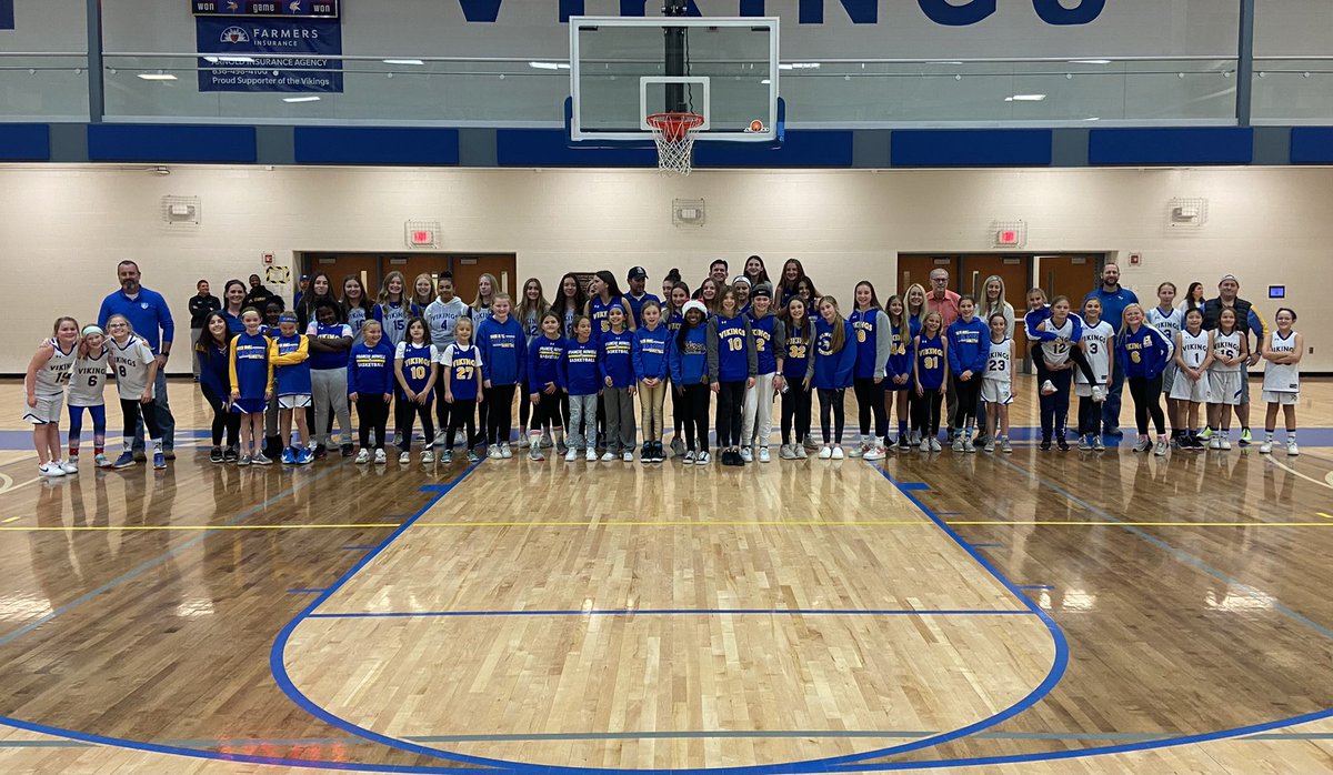 It was a great night at The H tonight for Howell Girls 🏀. We honored the past, cheered for the present, and recognized the future. With Jr. Viking Night and the 5 year anniversary of our Final 4 Team and a Viking win!
💙💪🏀
#1Team1Family <a href="/FHVikings/">Howell Vikings</a>