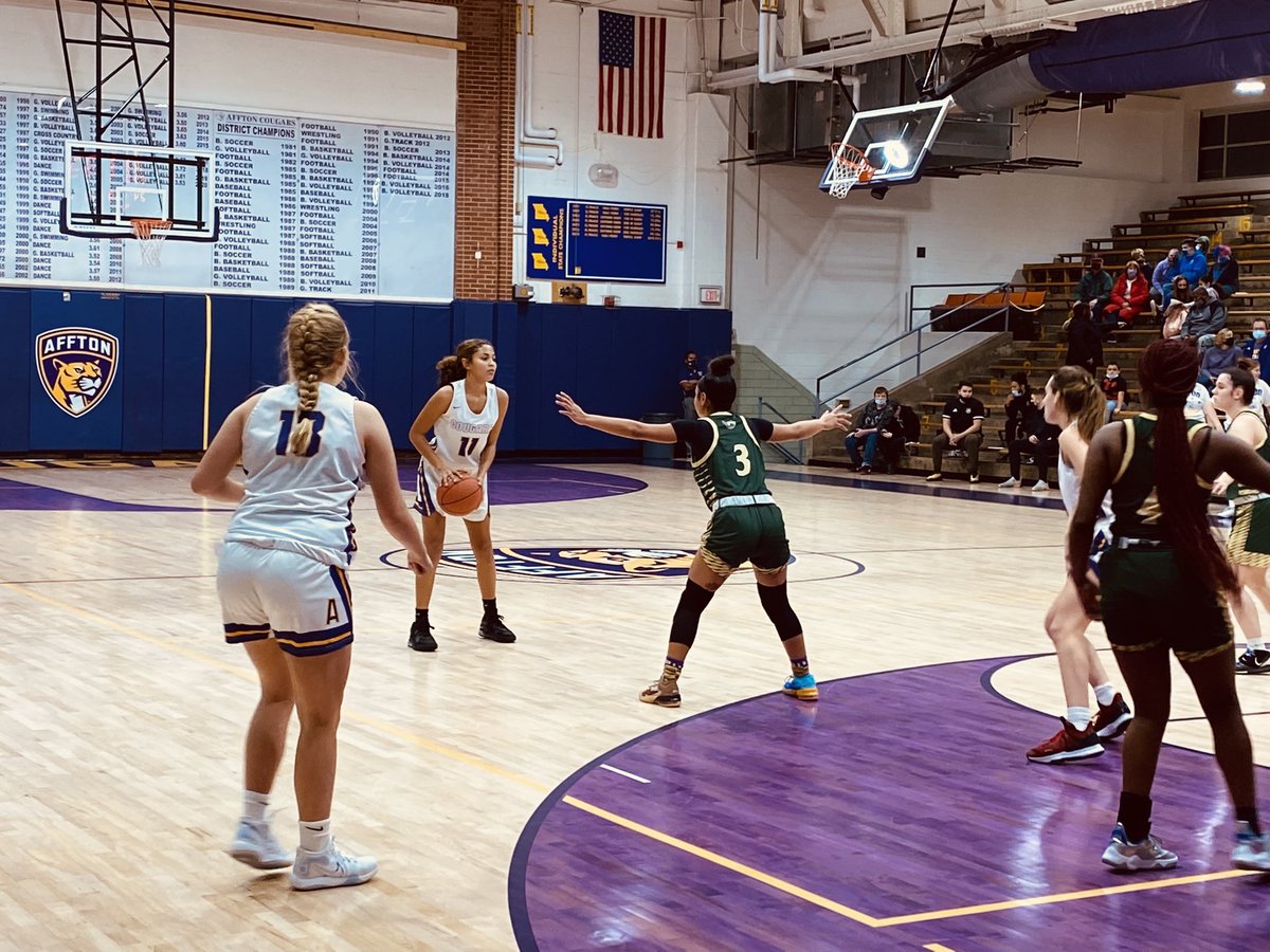 AHSActivityDept's tweet photo. The Lady Cougars lose the early game but the the varsity boys defeat Bayless in the night cap.  A great atmosphere for high school sports!  
Thanks to both communities for your support!  #greatrivalry
@baylessbronchos @AfftonHS https://t.co/kYxUUkriUs