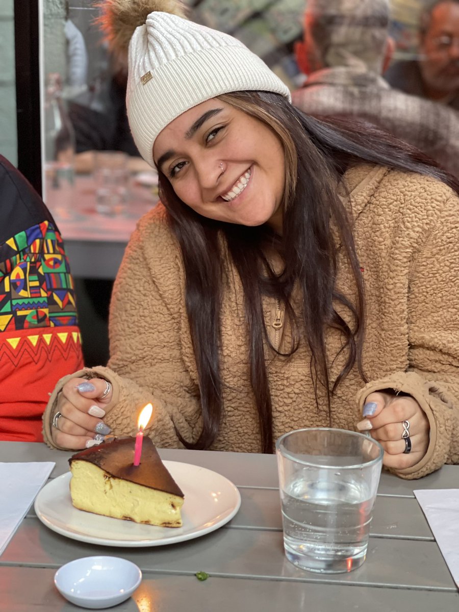 deshaunheaggans's tweet photo. Happy Birthday baby I love you and hope you liked your gifts!😘💛💛@lilbbyabbz https://t.co/GkcZnglPxE