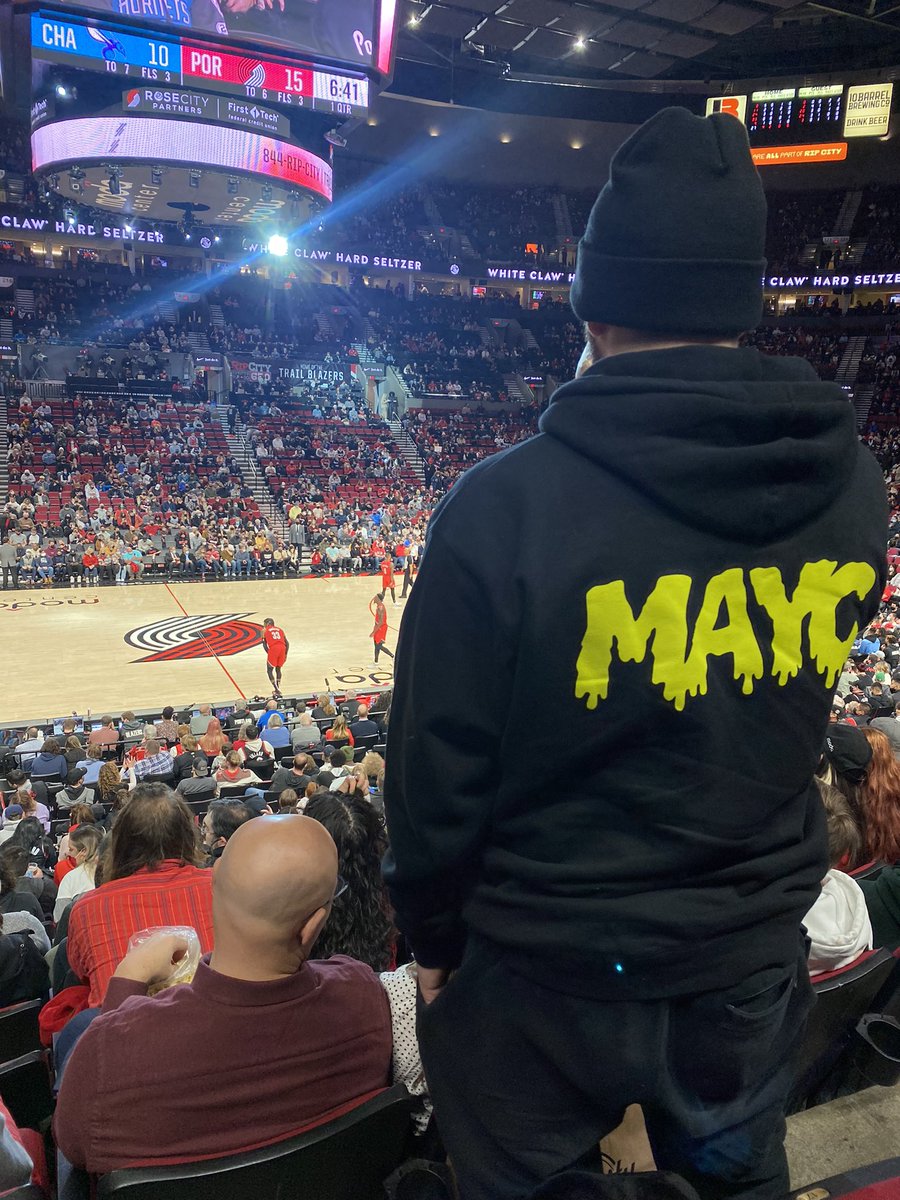 Wen <a href="/Dame_Lillard/">Damian Lillard</a> gonna get a <a href="/BoredApeYC/">Bored Ape Yacht Club 🍌</a> membership? It would instantly increase our championship chances