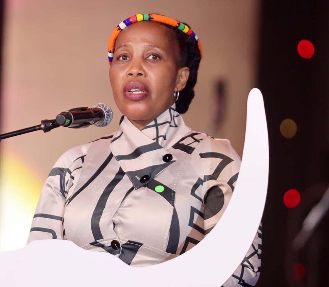 Congratulations to 2021 Indoni Queen Zibuyile  Zibane and  2021 Indoni King Africa Ziqubu both hailing from the Zulu Kingdom for being crowned Miss and Mr Indoni Cultural South Africa at the Durban Convention Center last night. 

#myheritagemypride
#Indoni2021