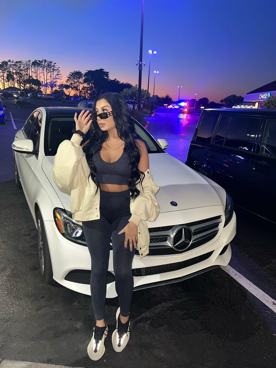 Arabian Queen👑 tweet media