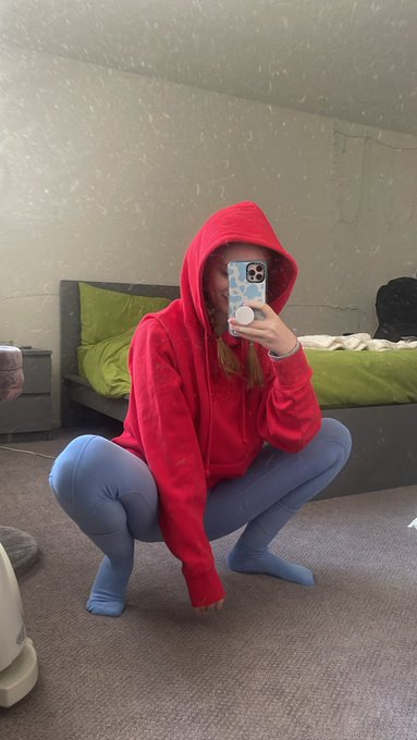 can you guess what movie i saw today? https://t.co/PSwp79Q43c