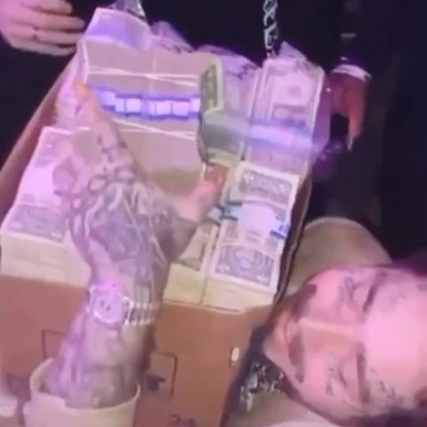metanicky1's tweet photo. How I'm feeling at the wisher vodka meta verse party in Decentral land rn frfr https://t.co/YD1tyOTRH2