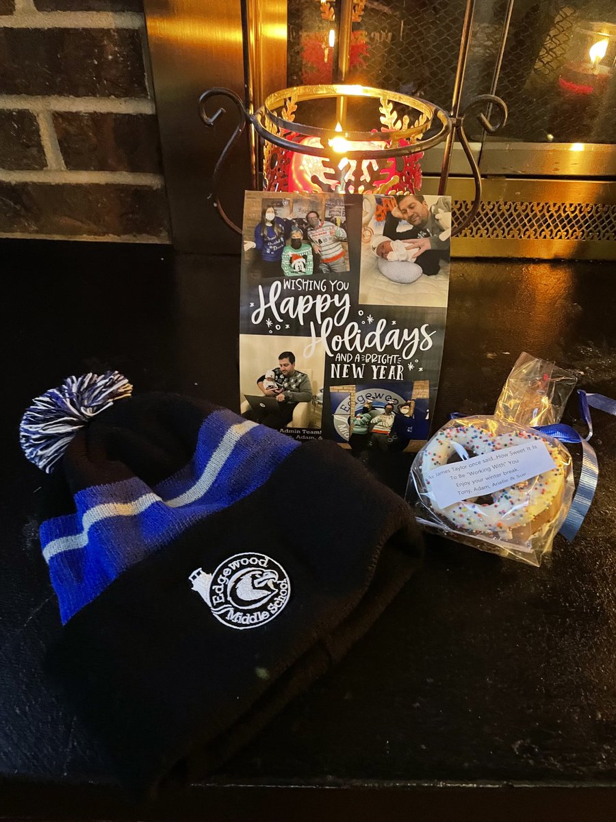 MsDimitriou's tweet image. Thanks ⁦@Edgewood112⁩ admin team!  Wishing you a peaceful holiday break ⁦@TonyCandela_EW⁩ ⁦@AdamGreenberg21⁩ ⁦@ari_gleicher⁩ and Sue Micelli