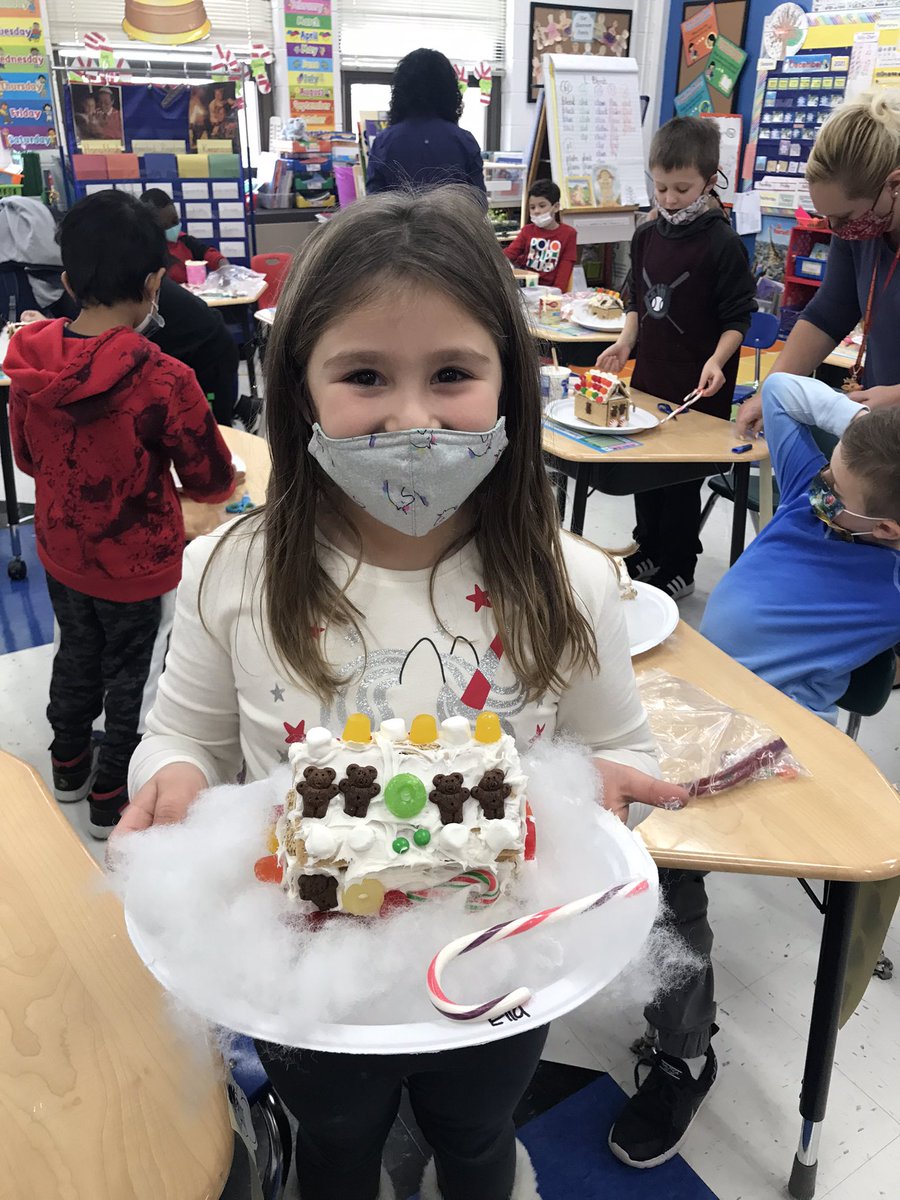 Decorating gingerbread houses…a 1st grade tradition at Tinc Rd School! Our students were so excited as they created their perfect house! <a href="/tincroadschool/">Tinc Road Elementary School</a>