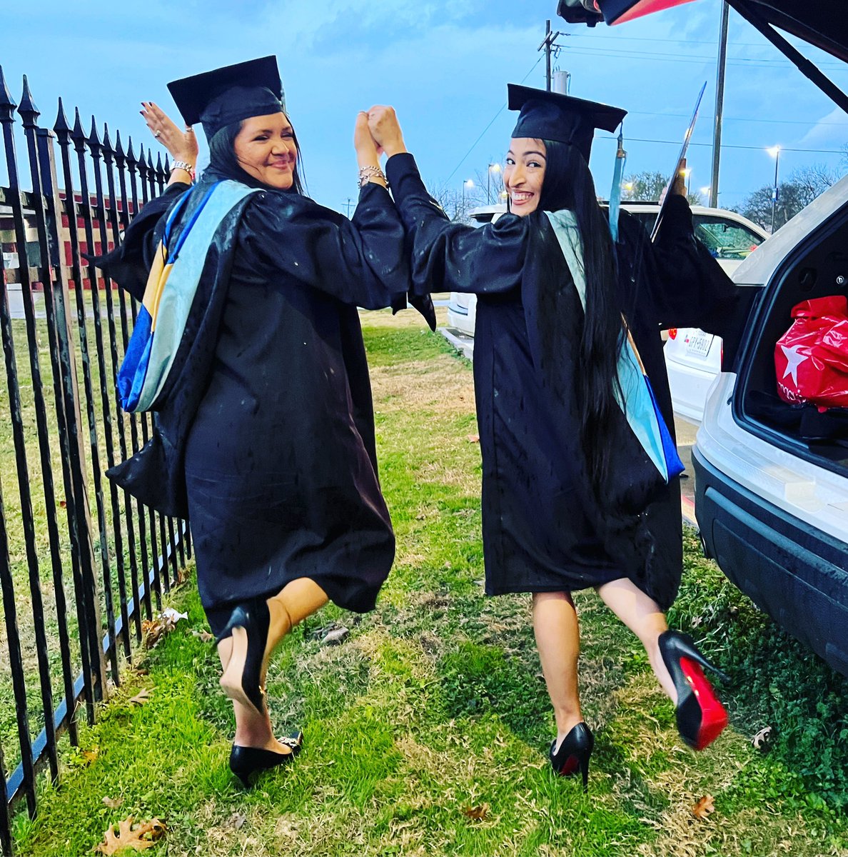 AVargas147's tweet photo. Ms. Vargas and Mrs. Padilla are officially M.Ed. Thank you to our loved ones for your support ❤️  #RoroNLeneMasterEdit #TAMUC #Grad2021 @tamuc Thank you @AleBabino for being there for us from the very first semester all the way to the last! https://t.co/bmgPT3cur8