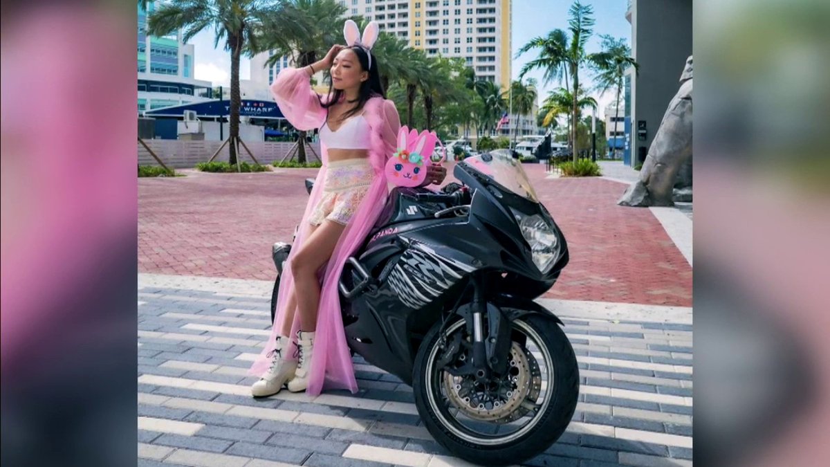 WPLGLocal10's tweet photo. Grieving family files lawsuit against medical center after fatal Miami-Dade crash  https://t.co/gukVb2a6HM https://t.co/DBondCtjdf