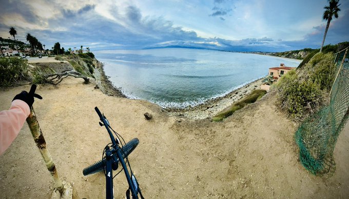 🚴 🏖 https://t.co/dOu2Pyrljc<a href="/tag/stalefish"class="tags"><span>#stalefish</span></a>